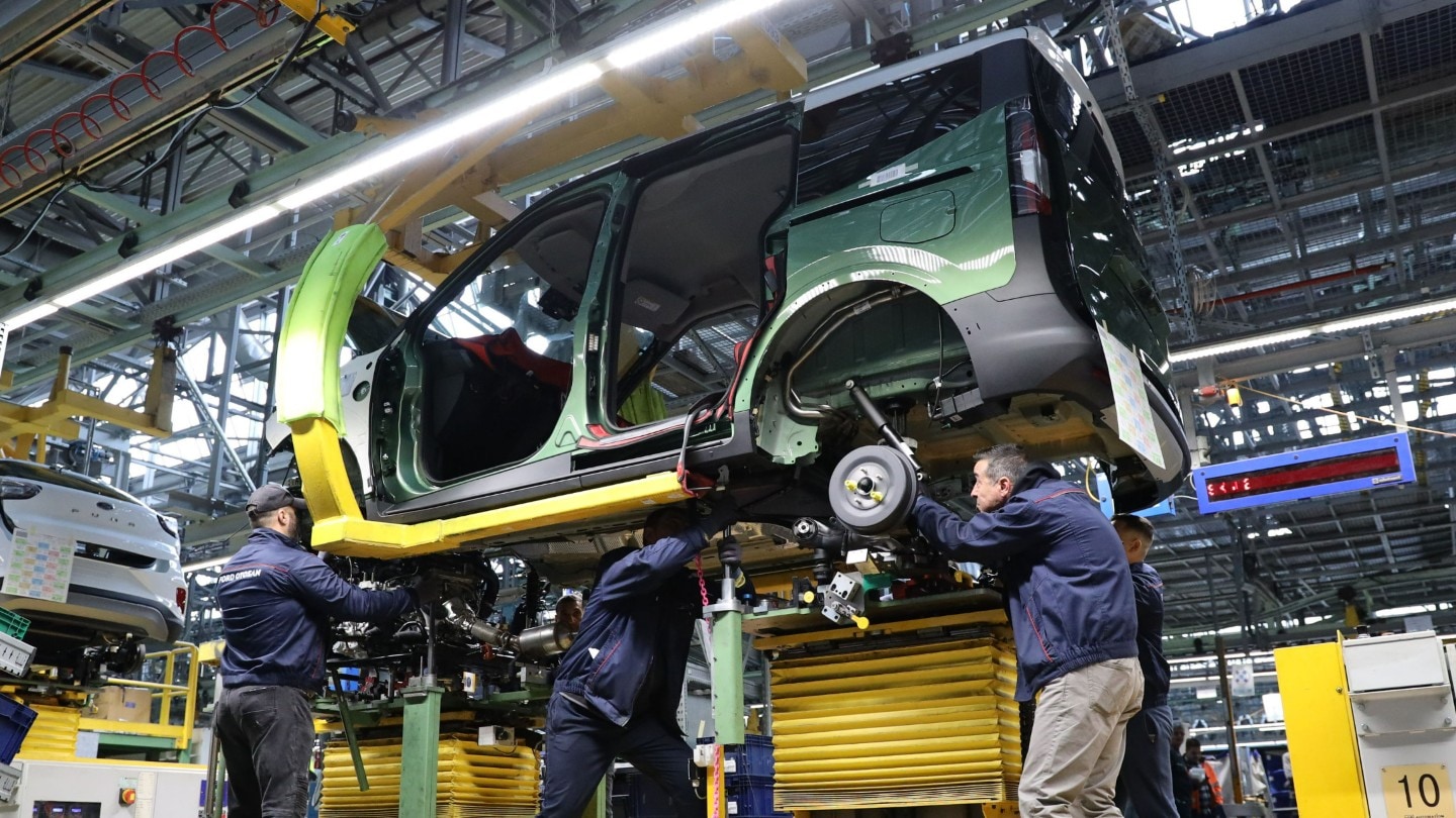 Η παραγωγή των Ford Transit Courier και Ford Tourneo Courier ξεκίνησε