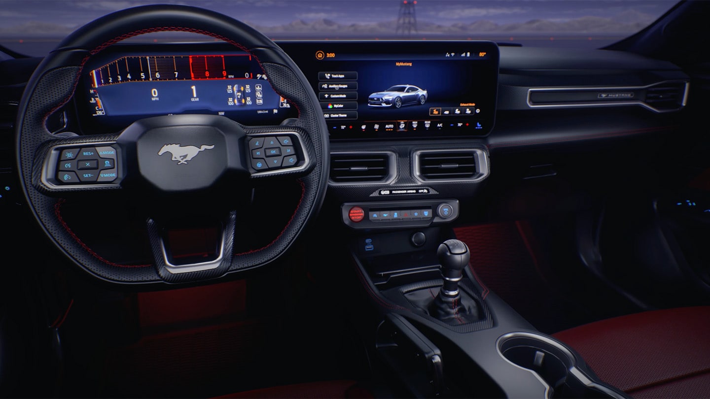 Εσωτερικό της Ford Mustang με ψηφιακή καμπίνα και ταμπλό