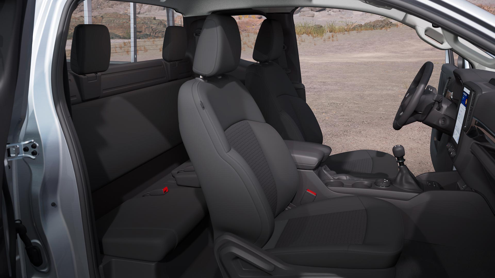 Πλάγια όψη μέσα από το εσωτερικό της καμπίνας ενός Ford Ranger Rap Cab XLT