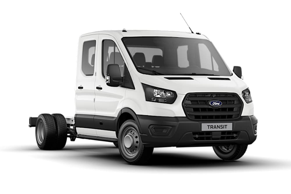 Λευκό Ford Transit Chassis Double Cab Base van σε λευκό φόντο.