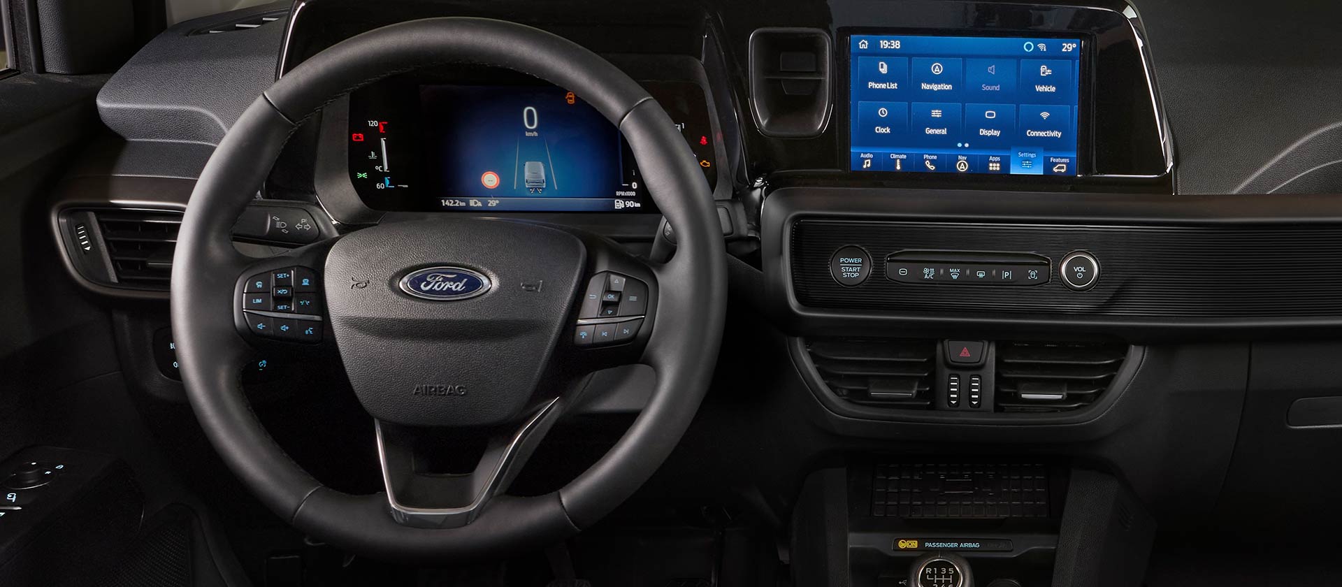 Τιμόνι και ταμπλό του νέου Ford Transit Courier